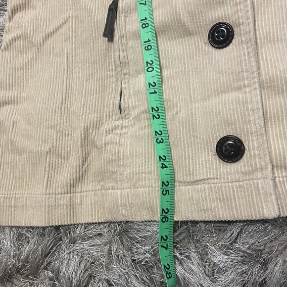Relativity women khaki corduroy long sleeves buttons closure jacket. Size L.Used - Picture 14 of 15